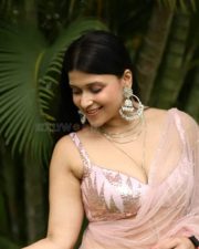 Actress Mannara Chopra at Tiragabadara Saami Teaser Launch Pictures 15