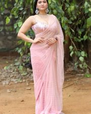 Actress Mannara Chopra at Tiragabadara Saami Teaser Launch Pictures 38