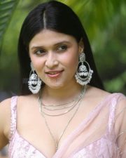 Actress Mannara Chopra at Tiragabadara Saami Teaser Launch Pictures 49