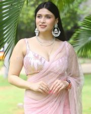 Actress Mannara Chopra at Tiragabadara Saami Teaser Launch Pictures 52