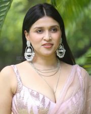 Actress Mannara Chopra at Tiragabadara Saami Teaser Launch Pictures 53