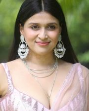 Actress Mannara Chopra at Tiragabadara Saami Teaser Launch Pictures 55
