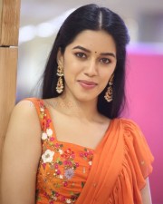 Actress Mirnalini Ravi at Enemy Movie Pre Release Event Pictures 28