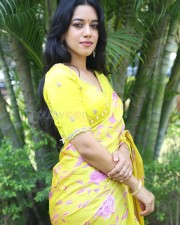 Actress Mirnalini Ravi at Love Guru Movie Press Meet Pictures 19