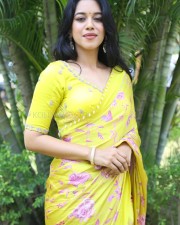 Actress Mirnalini Ravi at Love Guru Movie Press Meet Pictures 20