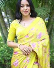 Actress Mirnalini Ravi at Love Guru Movie Press Meet Pictures 22