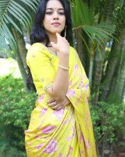 Actress Mirnalini Ravi at Love Guru Movie Press Meet Pictures 27