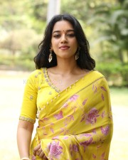 Actress Mirnalini Ravi at Love Guru Movie Press Meet Pictures 38