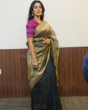 Actress Mirnalini Ravi at Maama Mascheendra Pre Release Event Pictures 04