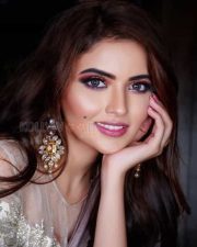 Beautiful Actress Shirin Kanchwala Latest Pictures 13