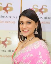 Mannara Chopra Launches Sri Krishna Silks Wedding Collections Photos 34