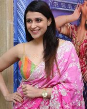 Mannara Chopra Launches Sri Krishna Silks Wedding Collections Photos 41