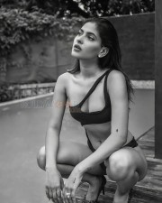 Model Karishma Sharma Sexy Photoshoot Stills 03