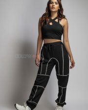 Ragini MMS Returns Actress Karishma Sharma Sexy Pictures 01
