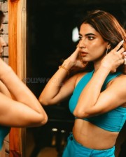 Ragini MMS Returns Actress Karishma Sharma Sexy Pictures 01