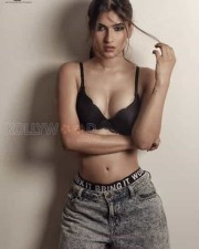 Ragini Mms Returns Heroine Karishma Sharma Sexy Photos 15 Ragini Mms Returns Heroine Karishma Sharma Sexy Photos 15