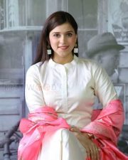 Telugu Actress Mannara Chopra New Pics 07