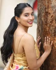 Actress Bhavana Vazhapandal at Mayalo Movie Press Meet Pictures 11