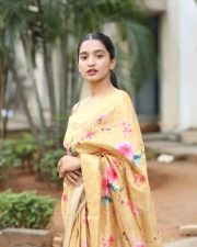 Actress Bhavana Vazhapandal at Mayalo Movie Press Meet Pictures 15