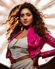 Actress Dollysha Glamorous Photos 01