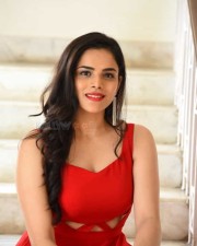 Actress Kriti Garg At 2 Hours Love Trailer Launch Photos 02