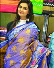 Actress Neha Deshpande At Pochampally Ikat Art Mela Photos 08