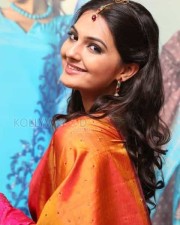 Actress Neha Deshpande In Saree Photos 02