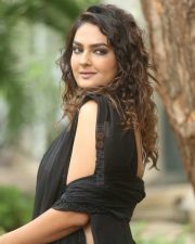 Actress Neha Deshpande at Rajugari Kodipulao Press Meet Pictures 46