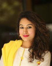 Actress Pooja Ramachandran At Law Love And War Movie Success Celebrations Photos 06