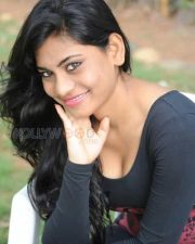 Actress Priyanka Gugustin Photos 18