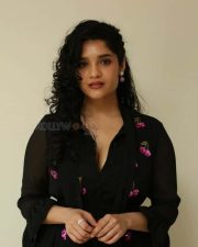 Actress Ritika Singh at In Car Movie Press Meet Pictures 13