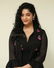 Actress Ritika Singh at In Car Movie Press Meet Pictures 22
