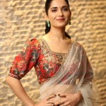 Actress Ruhani Sharma at Nootokka Jillala Andagadu Pre Release Event Photos 08 Actress Ruhani Sharma at Nootokka Jillala Andagadu Pre Release Event Photos 08