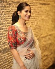 Actress Ruhani Sharma at Nootokka Jillala Andagadu Pre Release Event Photos 13