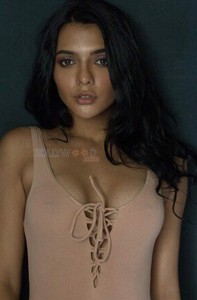 Actress Ruhi Singh Sexy Photos 04