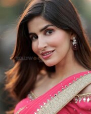 Actress Sakshi Malik in an Embroidered Silk Saree Photos 01