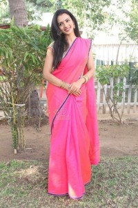 Actress Sruthi Hariharan Photos 02