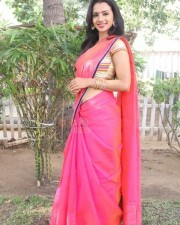 Actress Sruthi Hariharan Photos 11