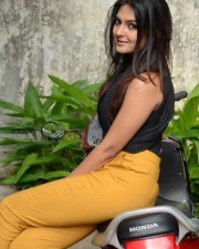 Beautiful Actress Neha Deshpande Pictures 11 Beautiful Actress Neha Deshpande Pictures 11