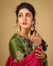 Bhartha Mahasayulaku Wignyapthi Heroine Dimple Hayathi in a Green Kurta Photos 03 Bhartha Mahasayulaku Wignyapthi Heroine Dimple Hayathi in a Green Kurta Photos 03