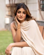 Bhartha Mahasayulaku Wignyapthi Heroine Dimple Hayathi in an Off White Sleeveless Top with a Flared Pants and Dupatta Pictures 03 Bhartha Mahasayulaku Wignyapthi Heroine Dimple Hayathi in an Off White Sleeveless Top with a Flared Pants and Dupatta Pictures 03