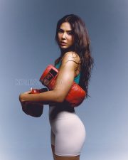 Bold Actress Sonam Bajwa in a Teal Sports Bra Photos 06
