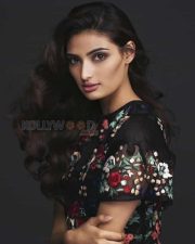 Bollywood Actress Athiya Shetty Stills 04
