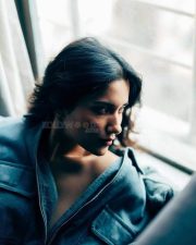 Casual Beauty Ruhani Sharma Pictures 01