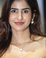 Charming Sakshi Malik Cleavage in a White Floral Off Shoulder Midi Dress Photos 02