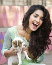 Chi La Sow Movie Heroine Ruhani Sharma Photos 03 Chi La Sow Movie Heroine Ruhani Sharma Photos 03