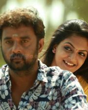 Chinnanjiru Kiliye Movie Photos 19