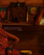 Chinnanjiru Kiliye Movie Photos 25