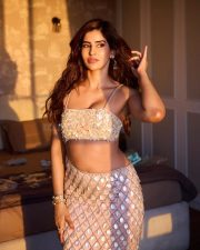 Dazzling Actress Sakshi Malik in a Pearl Embellished Crop Top And Skirt Photos 10