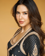 Dazzling Actress Sonam Bajwa in a Black Gold Embroidered Sharara Suit Photos 01